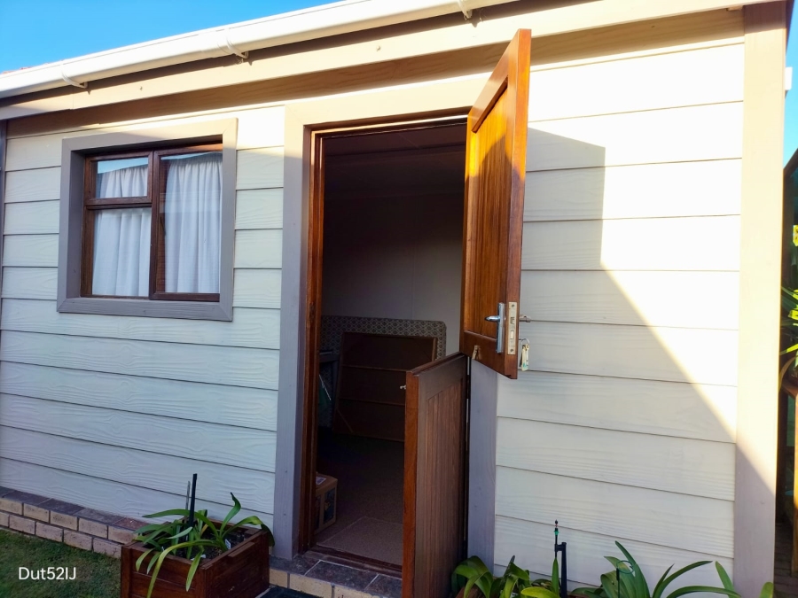 4 Bedroom Property for Sale in Fraaiuitsig Western Cape
